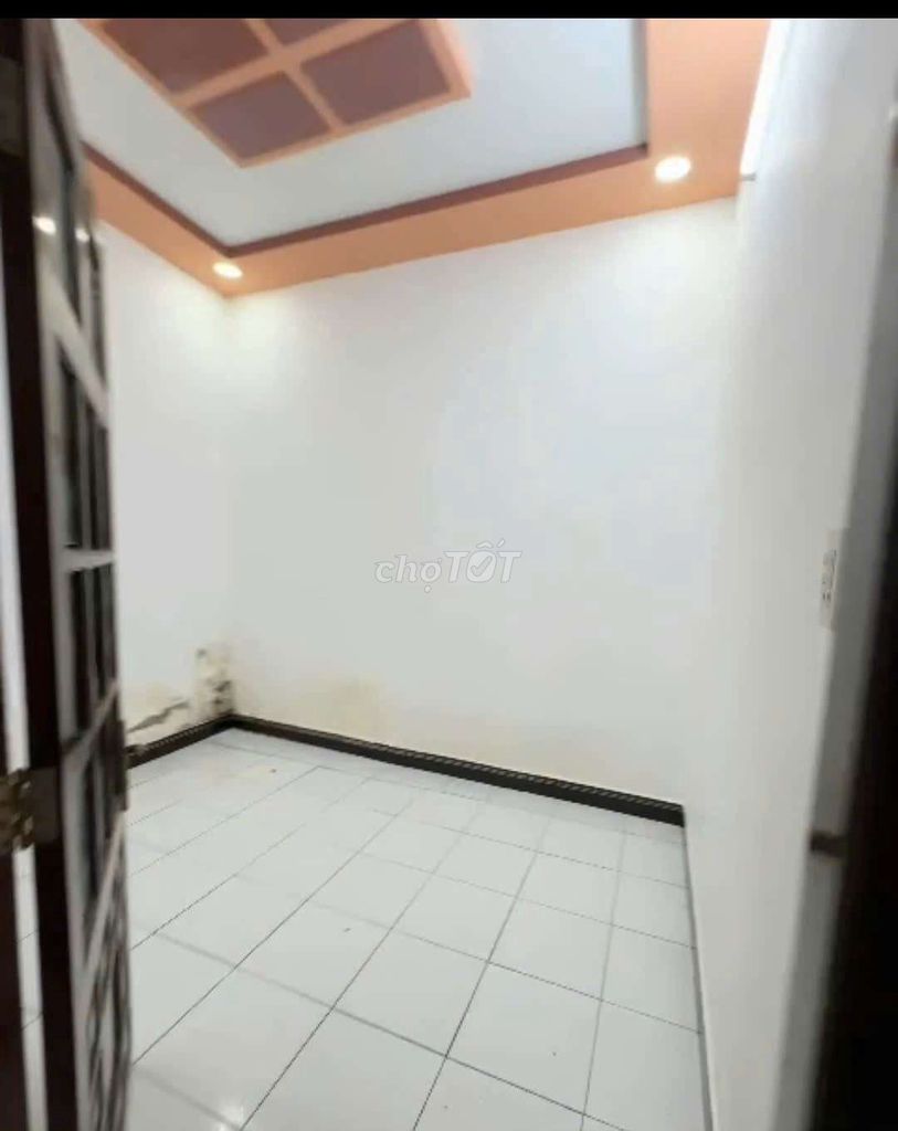 Renthouse 4 X20 m 2 Bà Cả Đa Phước Bình Chánh.4 million/thg