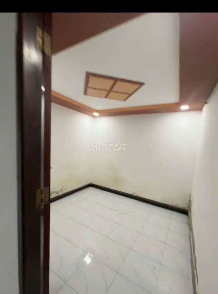 Renthouse 4 X20 m 2 Bà Cả Đa Phước Bình Chánh.4 million/thg