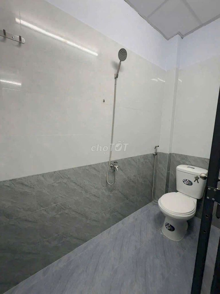 The alley of the truck 1/4 spring - 4 X11 M 1st floor 2 bedrooms near the selling of spades