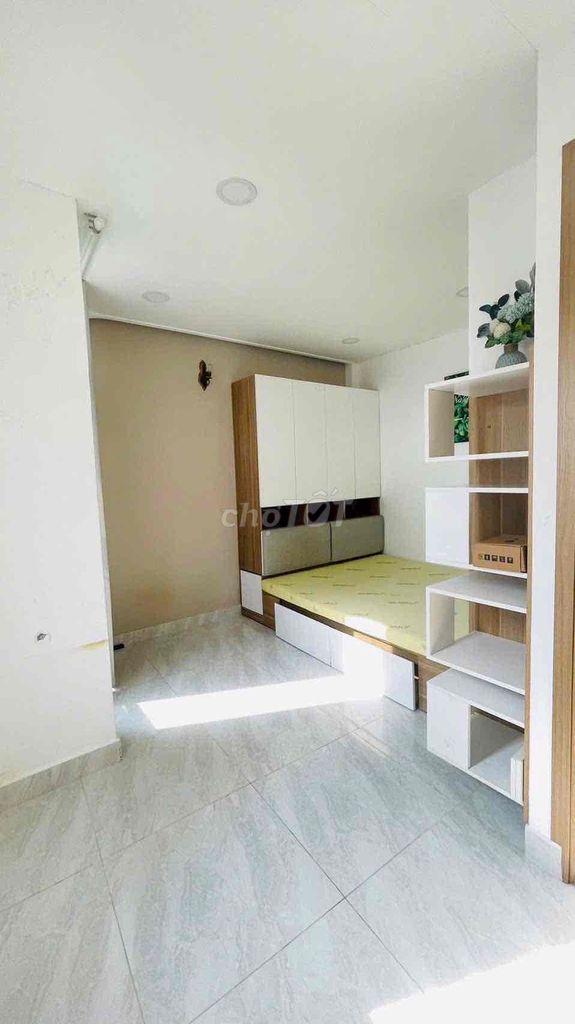 We'll rent out an apartment. We'll do Gò Vấp.