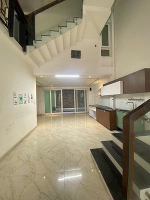 Let's rent out 11 Tây Thạnhs. 4 x 20 and 4 floors: Five bedrooms.