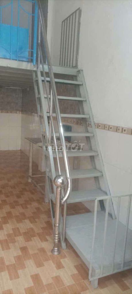 Rent the original apartment. Y picture a toilet.