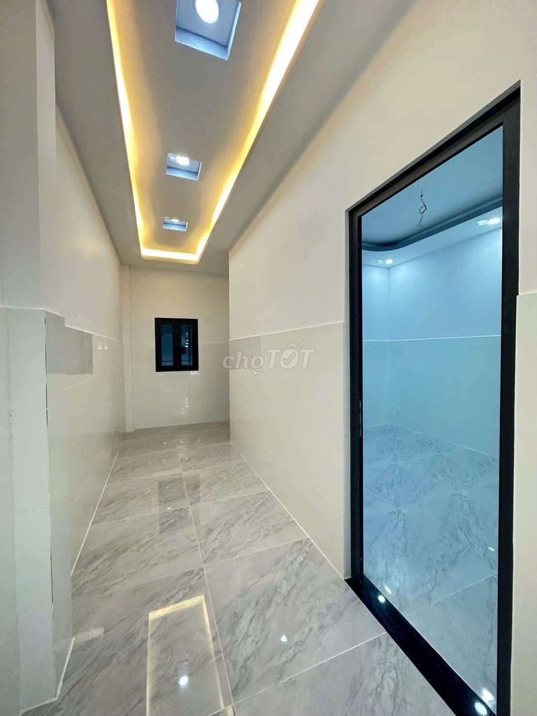5 x26 meters in front of the 8 meters of the newly built house