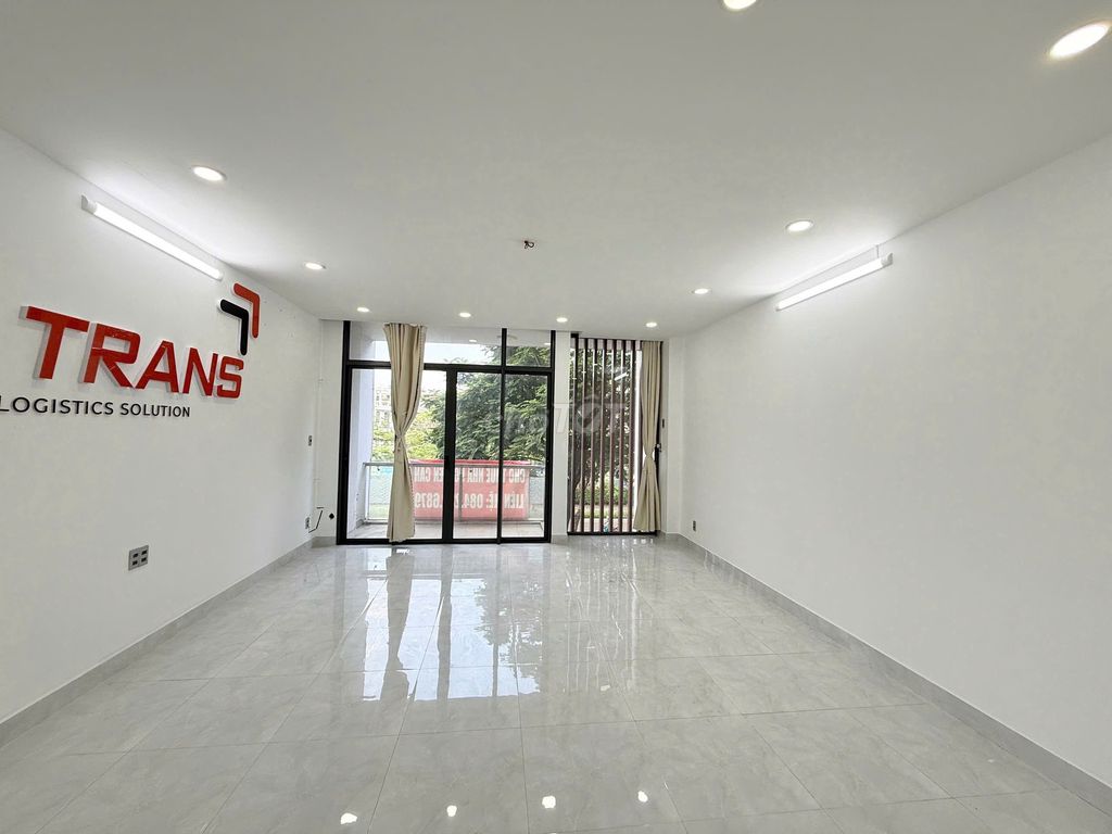 The Nguyễn Thị Nhung front 5 x22 meters 1 Mt. 5 floors for 38 million