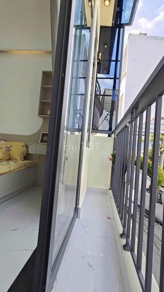 Rent Full Seven near Hutech University.