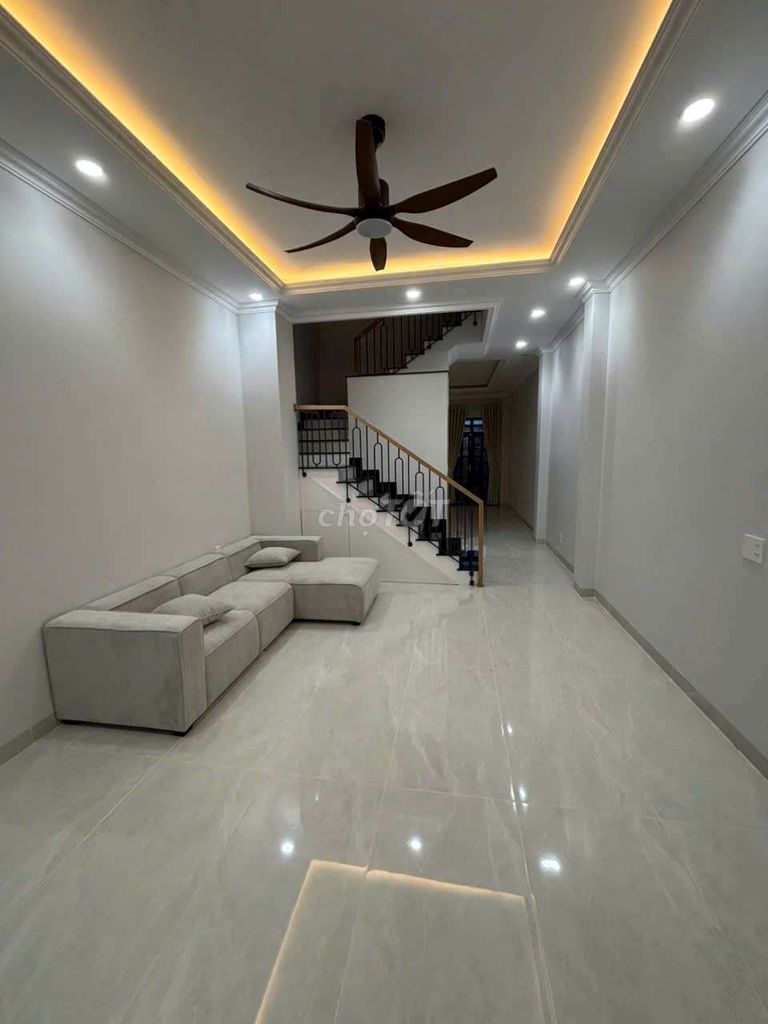 Four bedrooms full of furniture - the alley - just across the street - 15 million.