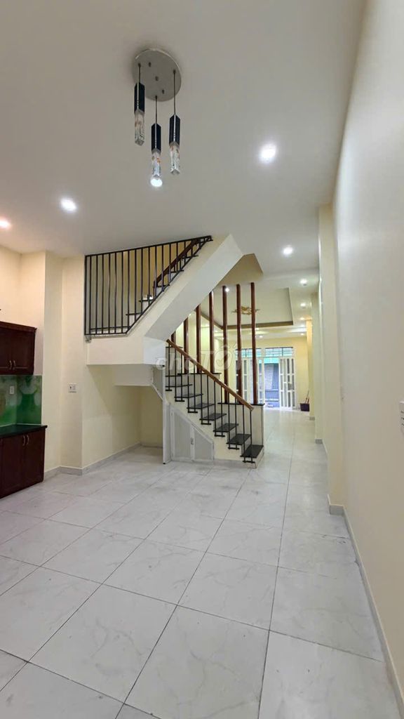 Rent Hậu Giang, 4 stories, 5 car bedrooms, 2 cash releases.