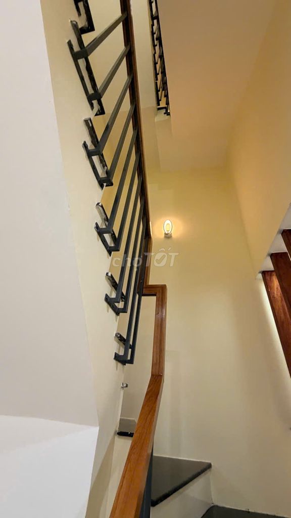 Rent Hậu Giang, 4 stories, 5 car bedrooms, 2 cash releases.