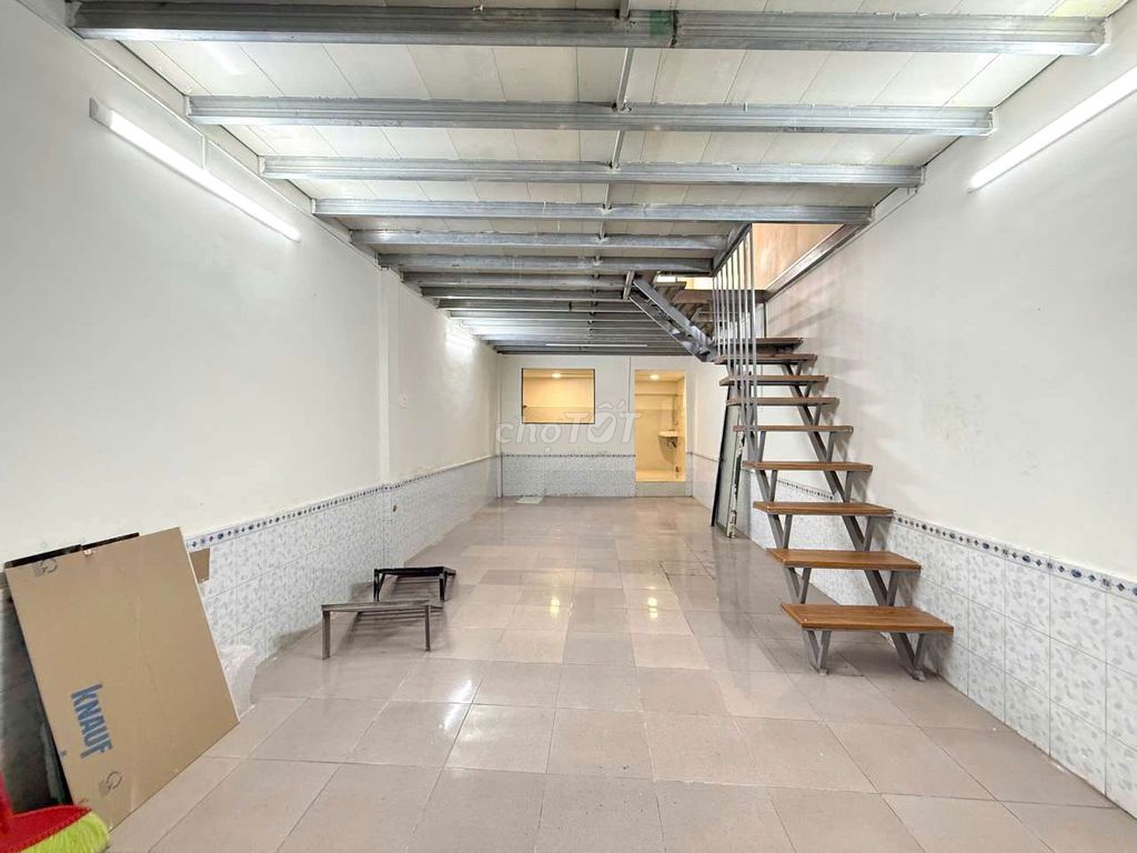Rent a Phạm Thế Hiển(6) Street. 6 yards. 4 m). 1st floor.