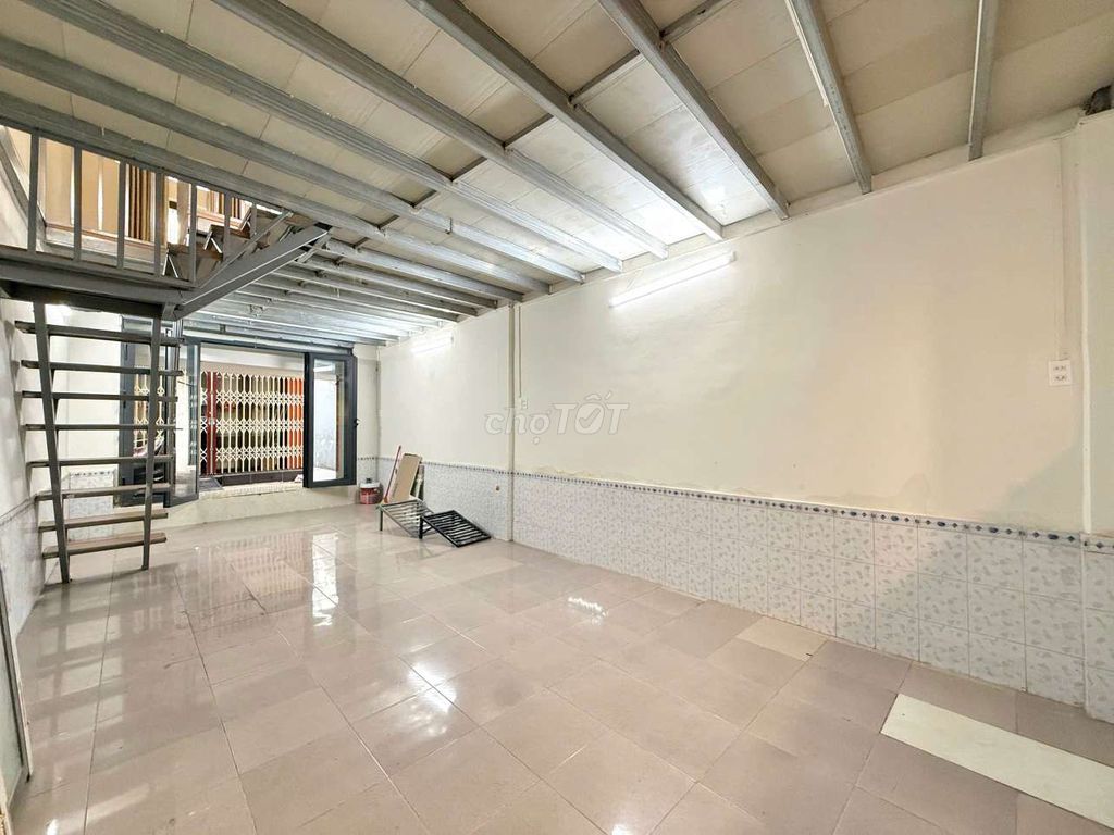 Rent a Phạm Thế Hiển(6) Street. 6 yards. 4 m). 1st floor.