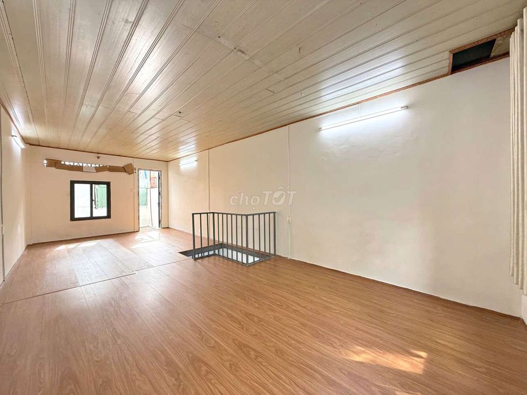 Rent a Phạm Thế Hiển(6) Street. 6 yards. 4 m). 1st floor.