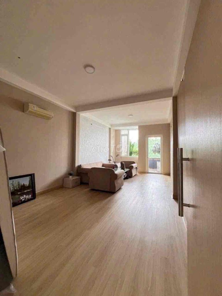 Nice house with interiors, 18mt Street, An Phú-Anheh, good price.