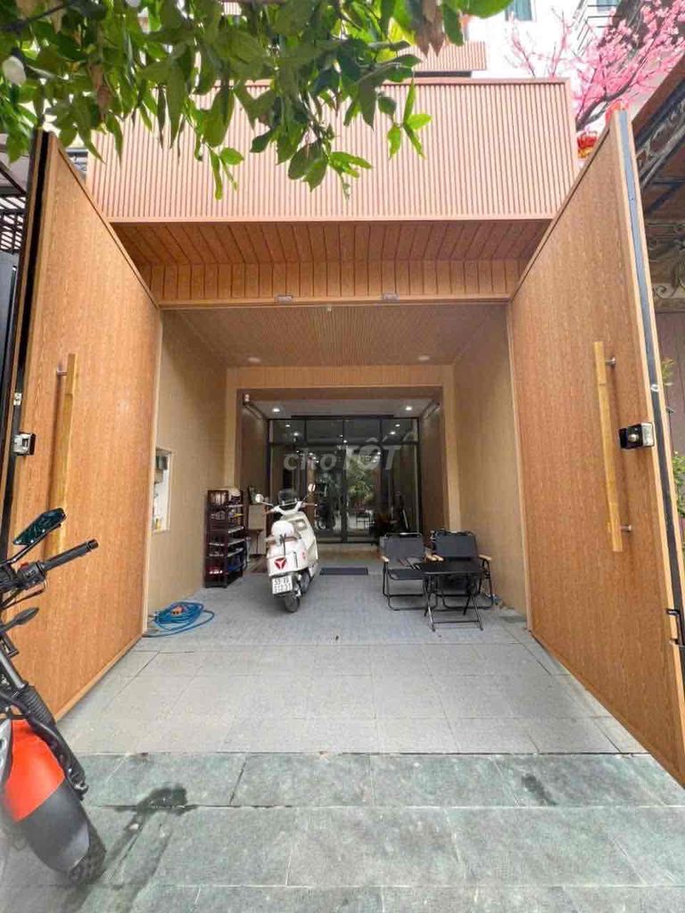 Nice house with interiors, 18mt Street, An Phú-Anheh, good price.
