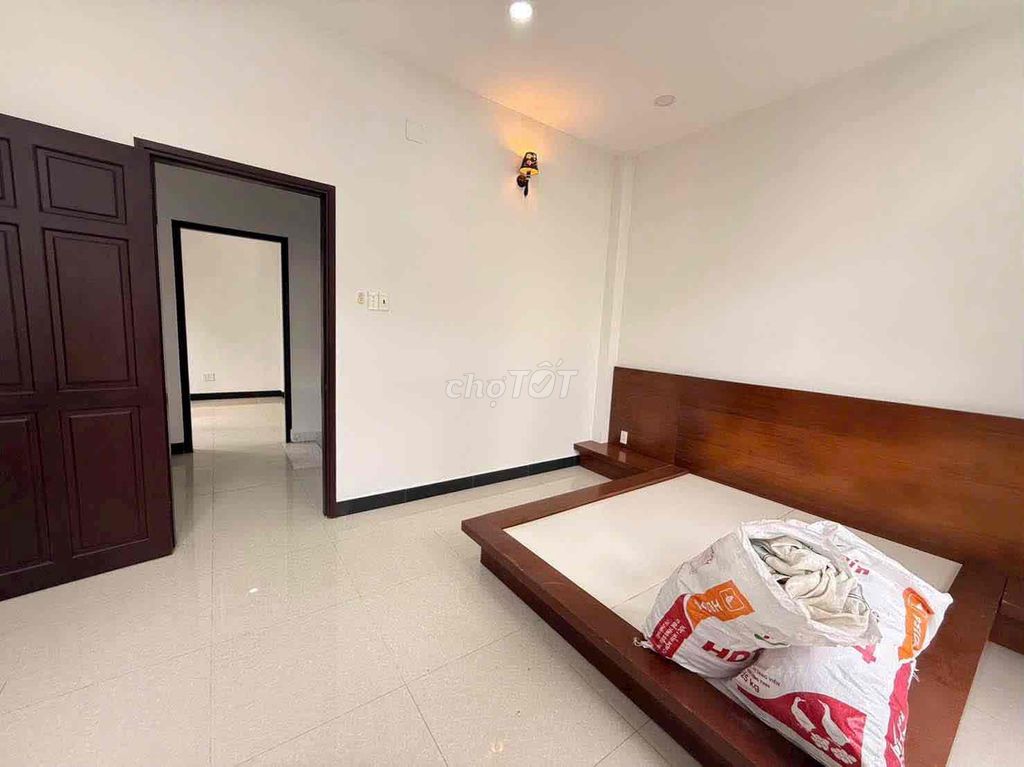 Let's rent out the RAQQ Huỳnh Tấn Phát-Nhà Bè.