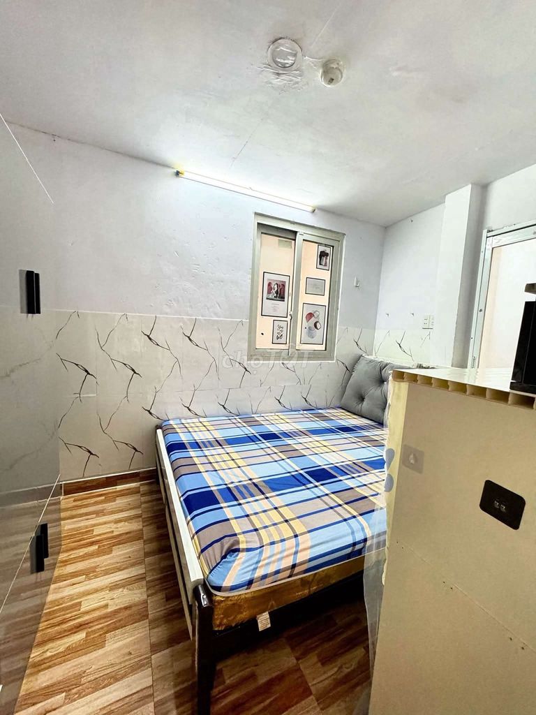 The Qq1144 16 front house has a convenient interior.