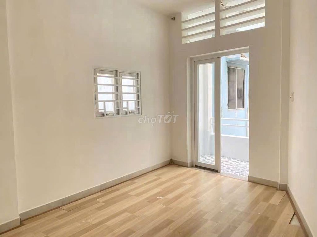 Rent the house 1/18 Nguyễn Hữu Tiến area 3 x 10 meters below 5 meters, 2 bedrooms, 2 toilets