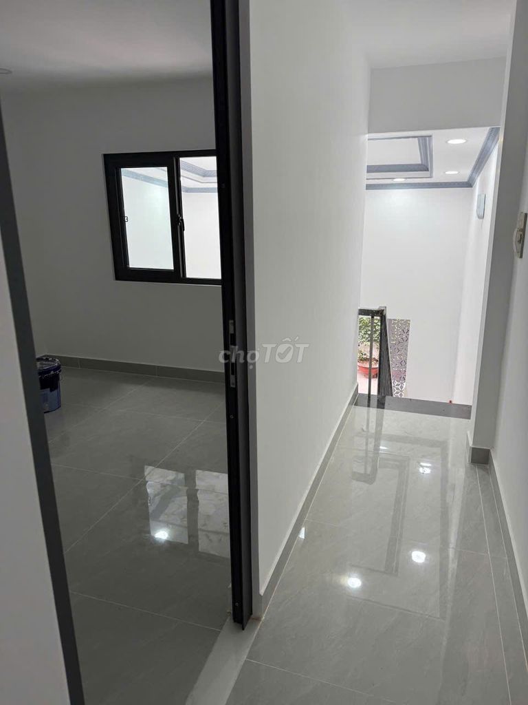 (12 million 2 bedrooms 2 toilets) New đỗ nhuận area 4 x15 m Tpk+Ctg