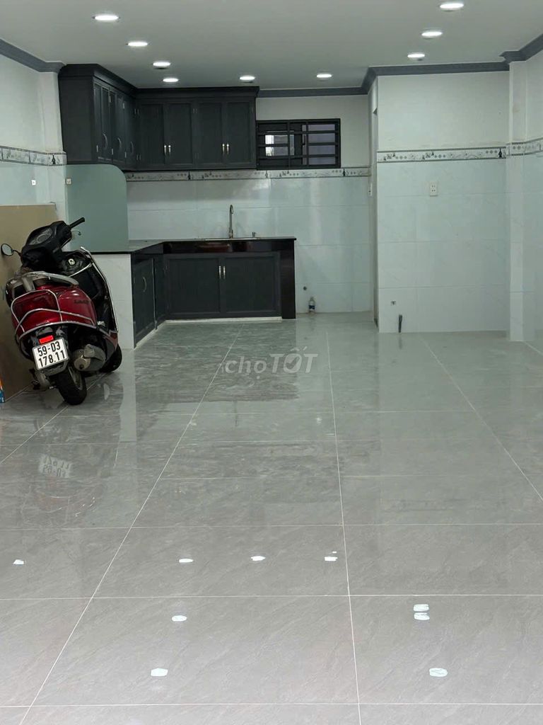 (12 million 2 bedrooms 2 toilets) New đỗ nhuận area 4 x15 m Tpk+Ctg