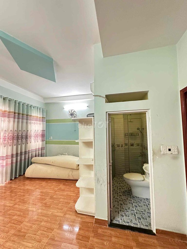 Lê Đình Cẩn alleyhouse - 4 meters x 15 meters - 4 bedroom - 5 toilets for the service apartment