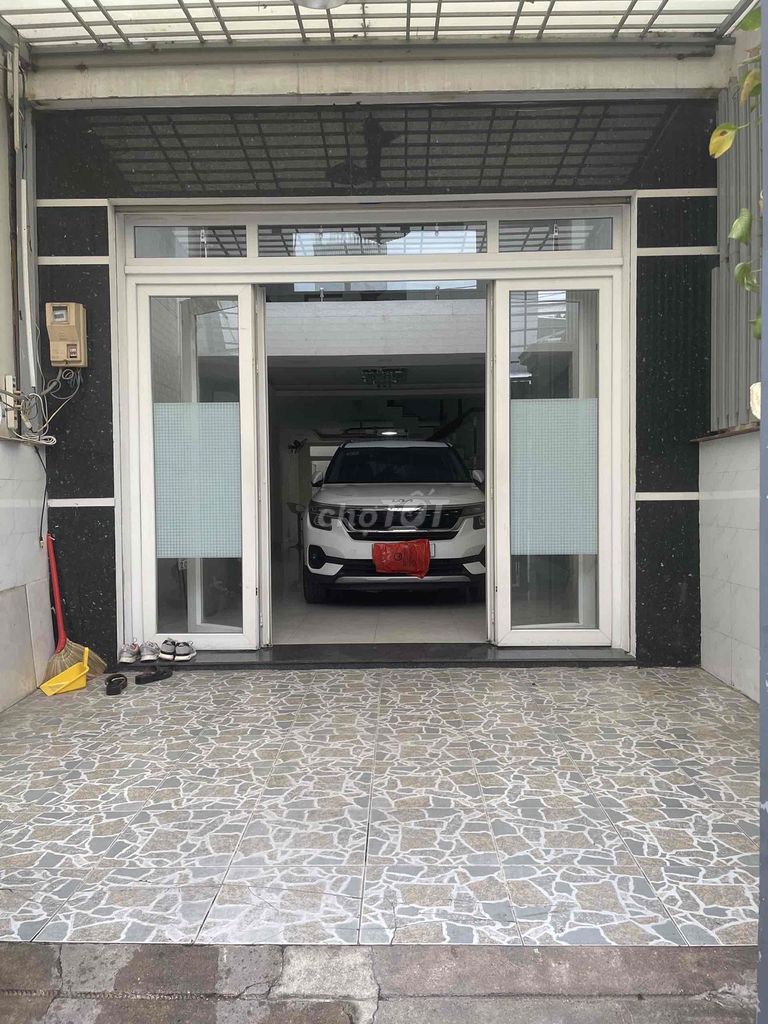 Rent the original house - 7 bedrooms, full air conditioning - description road