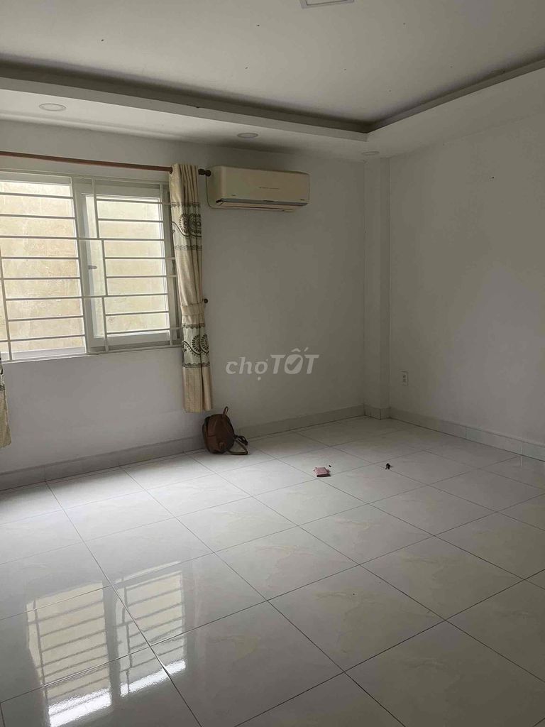 Rent the original house - 7 bedrooms, full air conditioning - description road