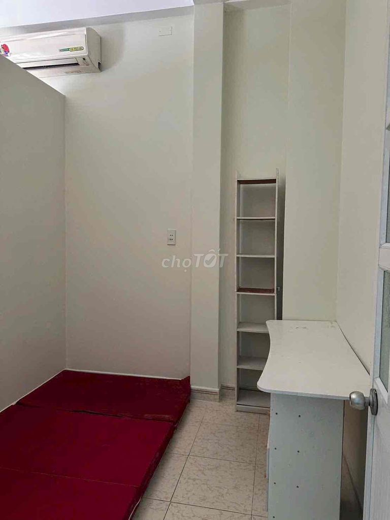 Rent a Nguyễn Phúc Chu Transit Alley in 15 Tân Bình County.