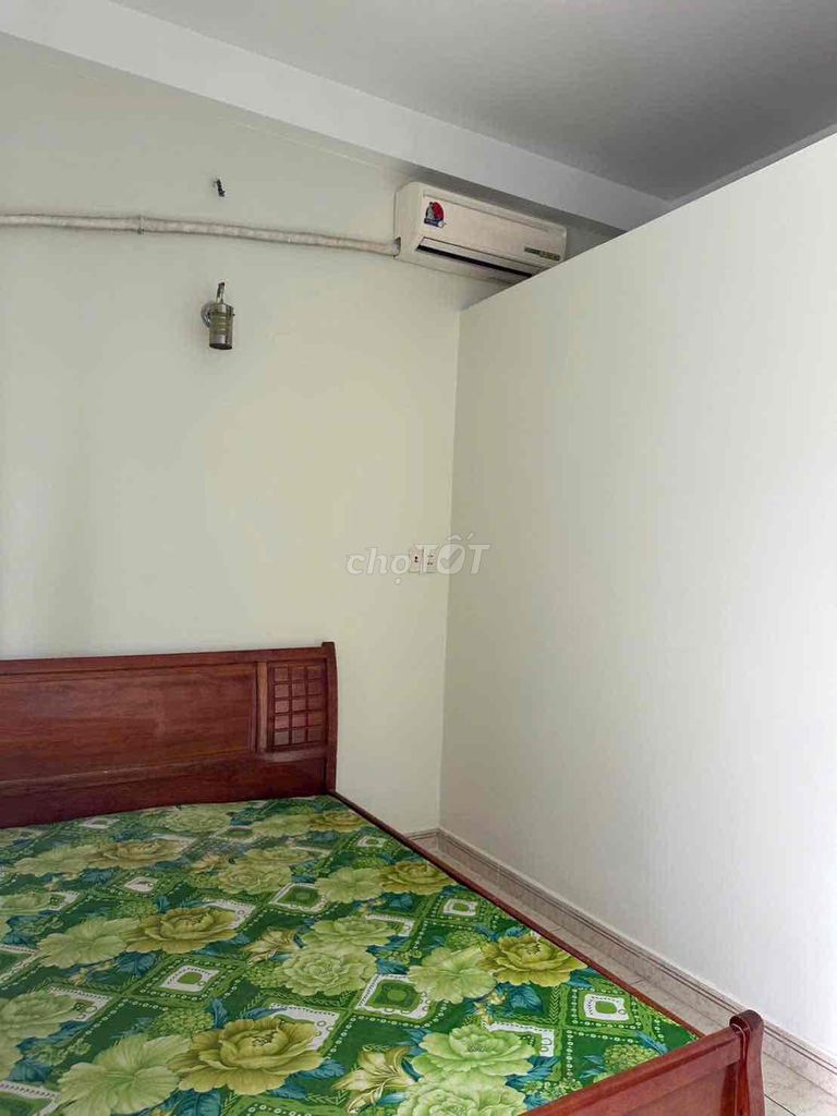 Rent a Nguyễn Phúc Chu Transit Alley in 15 Tân Bình County.