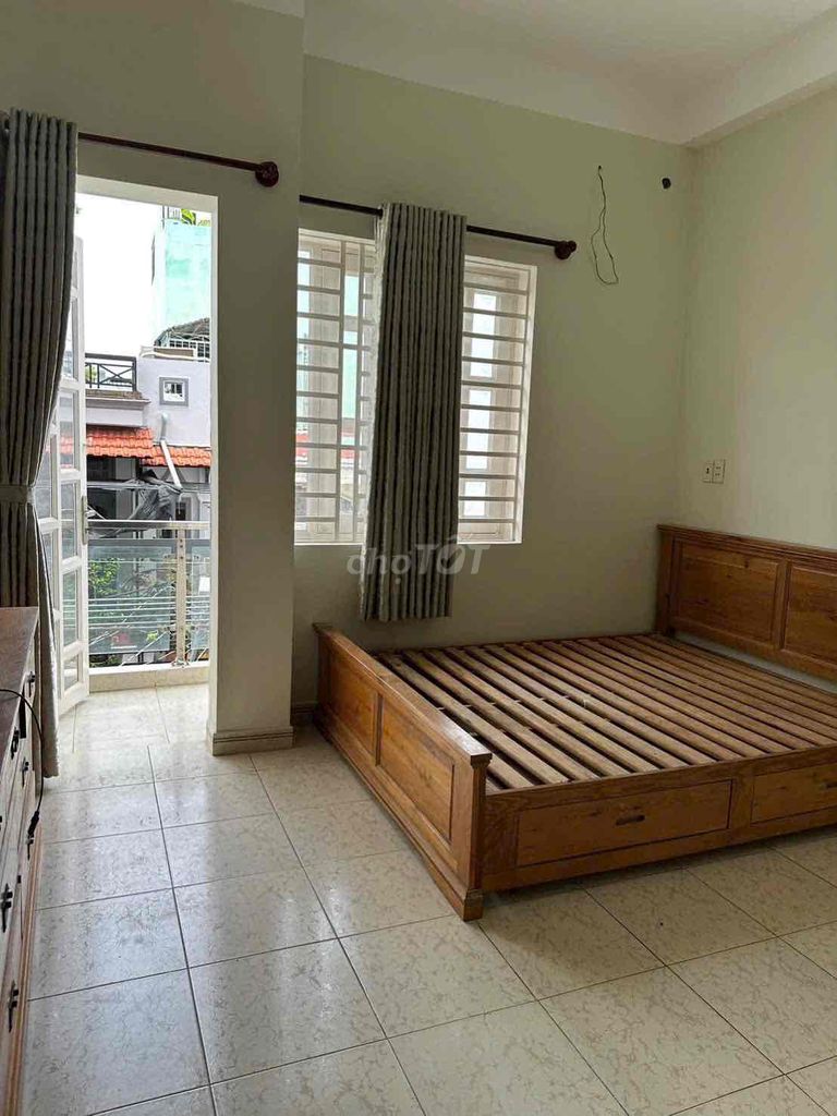 Rent a Nguyễn Phúc Chu Transit Alley in 15 Tân Bình County.