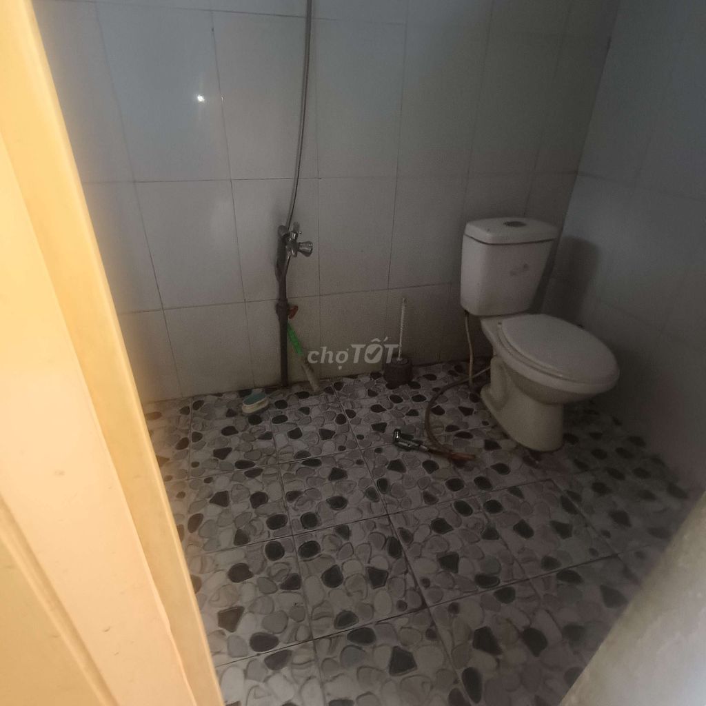 Cash house 4*25 Vĩnh Lộc B Road. 150 meters from market. 7 meters.