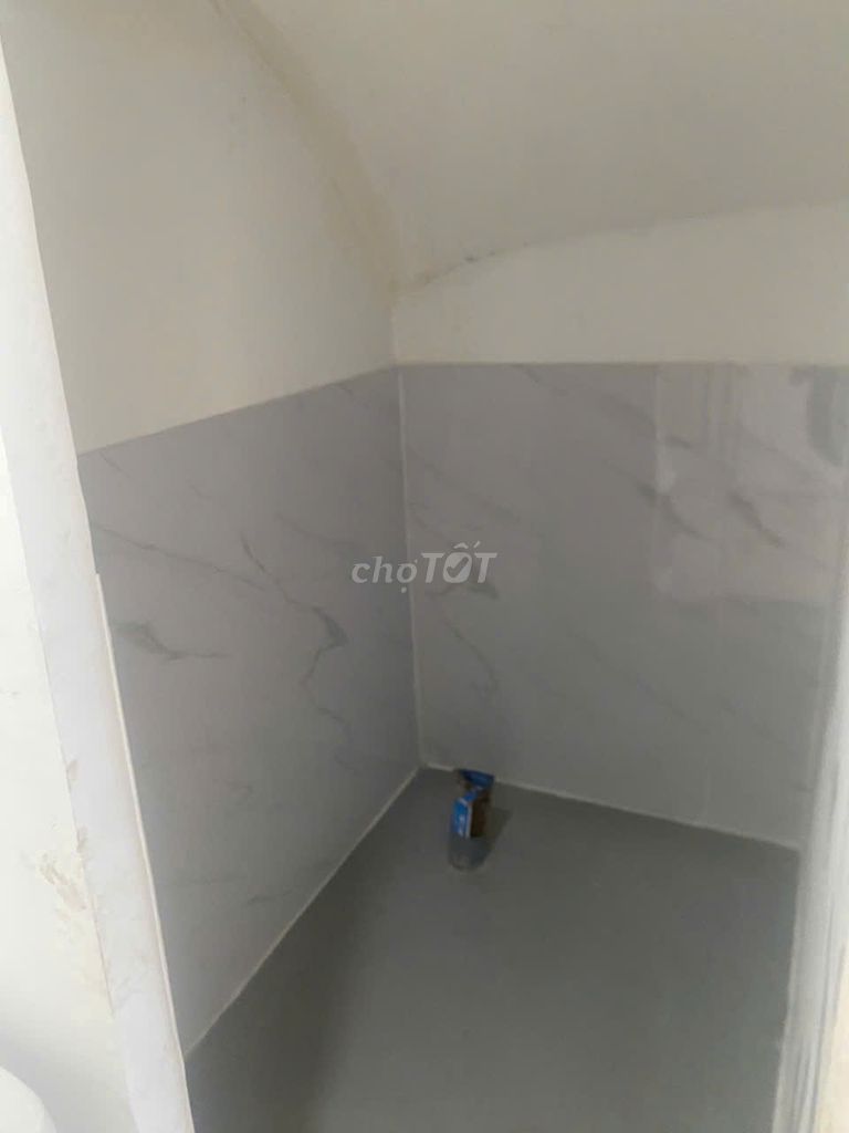 Let's rent out the 1 8th floor of the 5 x 20 meters alone.
