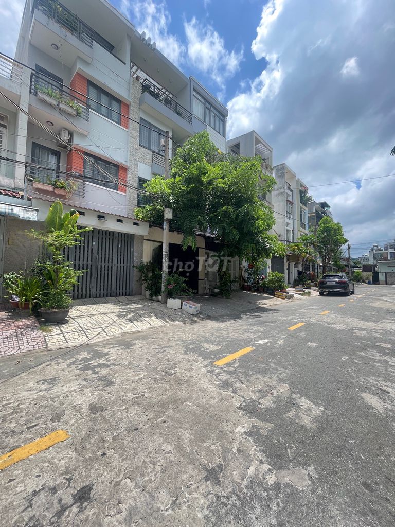 The original building is going to be Sơn Kỳ.