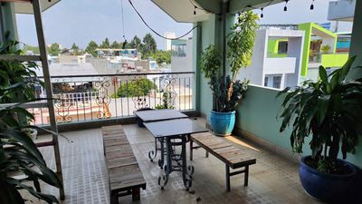 Rent rooms on the front of the district six blocks of Funkylin