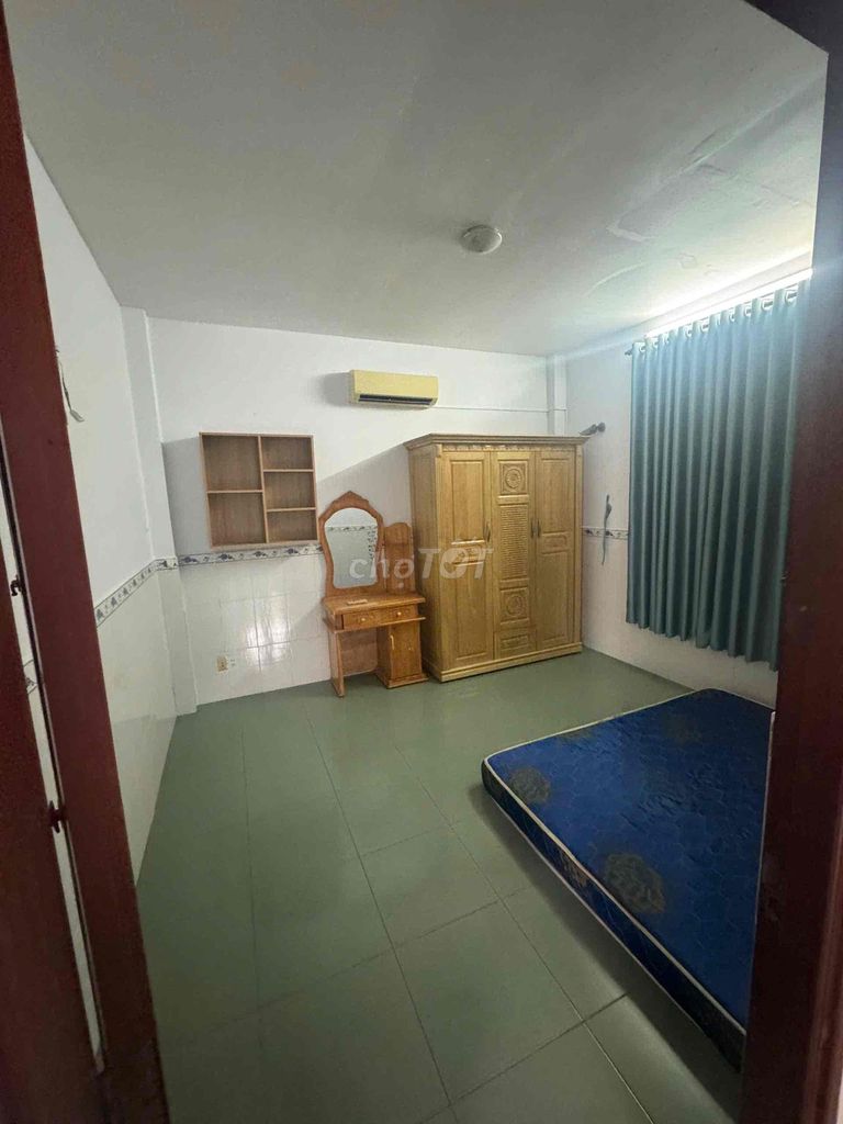 On 2 Trường Thọ street - metro calmed N10 M car park 4 bedrooms