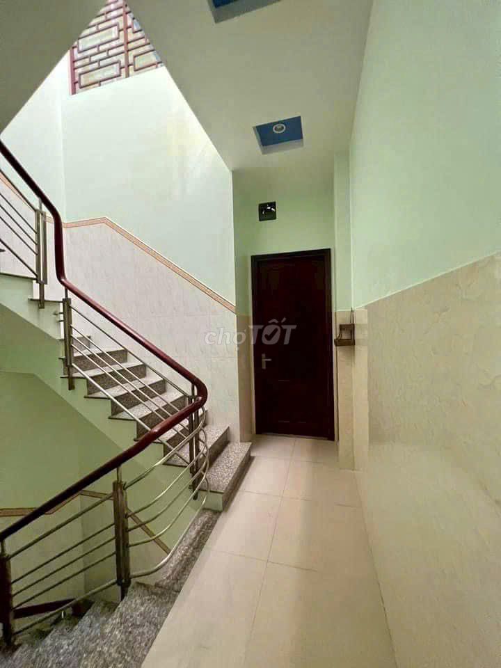 Phạm Văn Chí Cash House, District 6