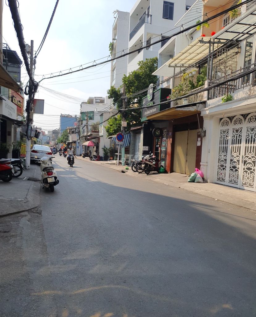 Rent the original house 50 Nguyễn Đình Chiểu districts of Phú Nhuận