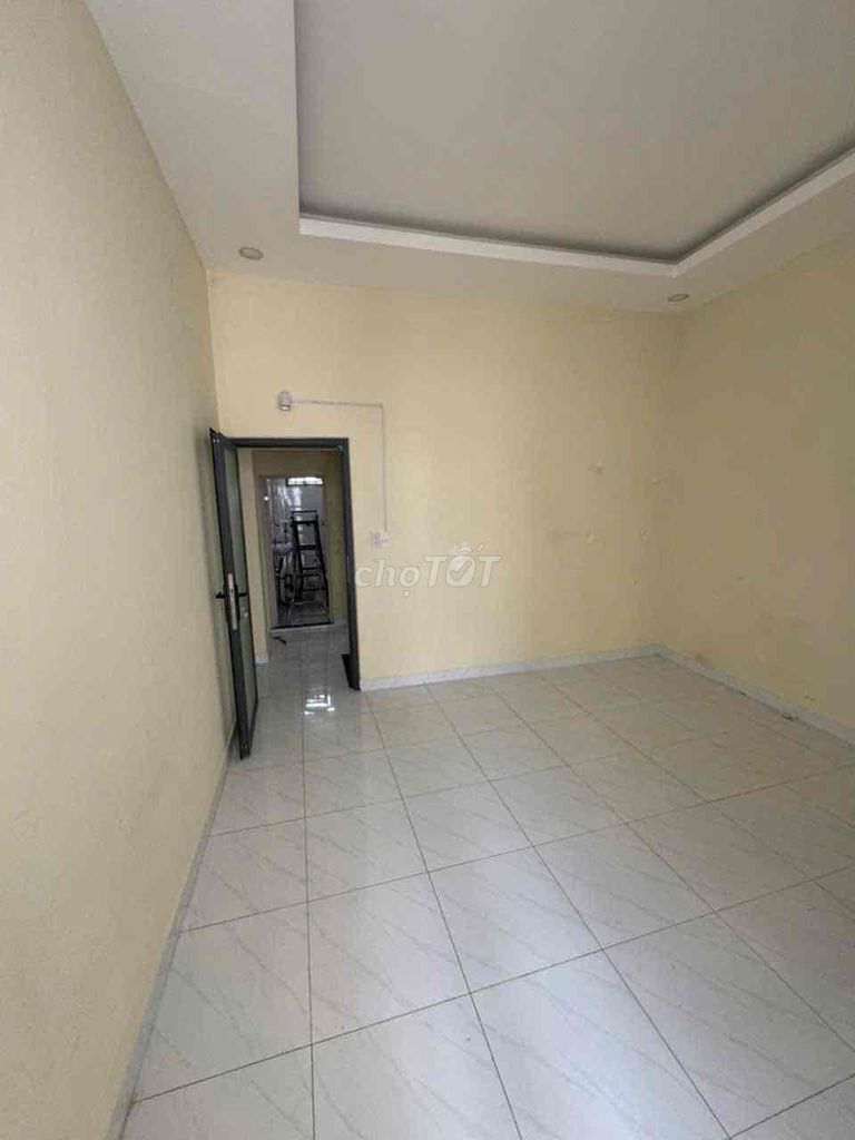 The house is painting new two bedrooms. Two toilets cost 8.5 million refrigerators.