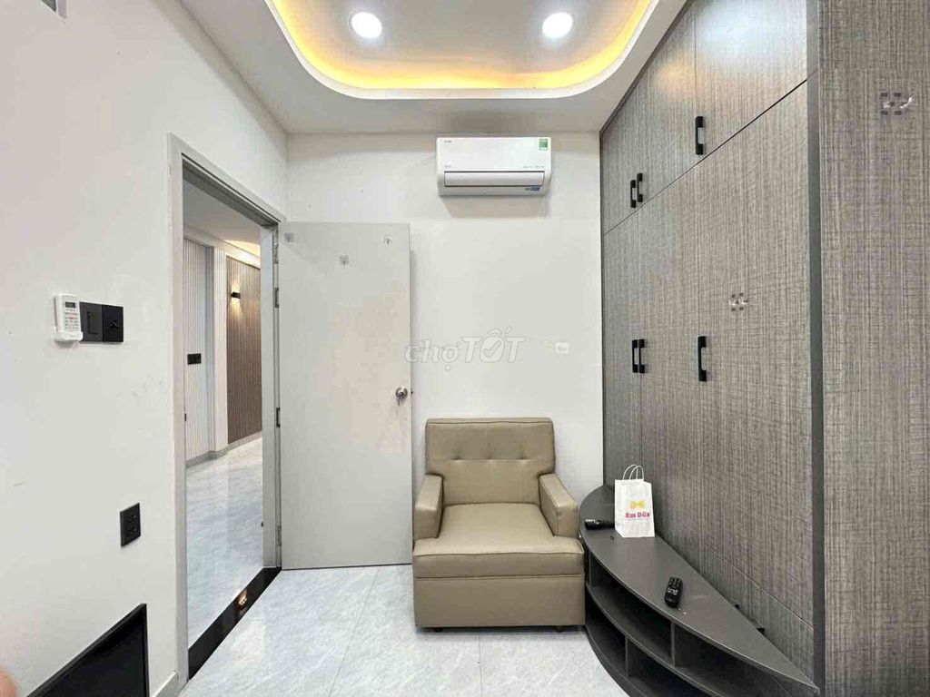 - Three bedroom three toilets - clear corner.