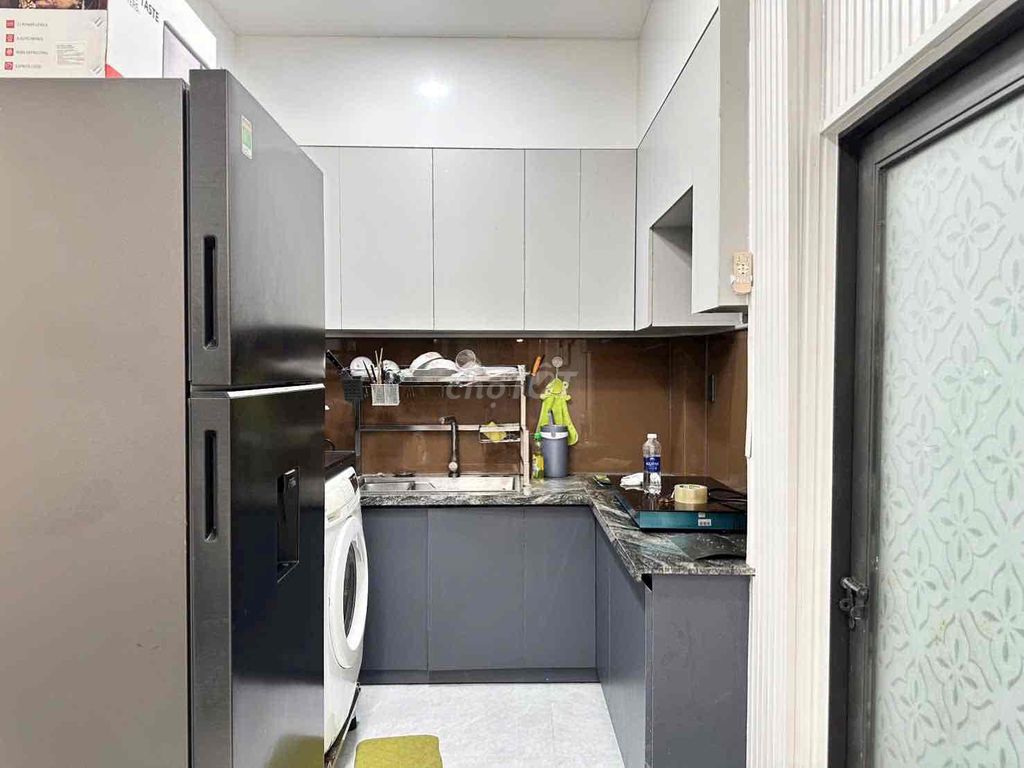 - Three bedroom three toilets - clear corner.