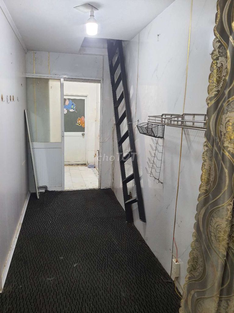 rent a front-line Bà Điểm-inch house