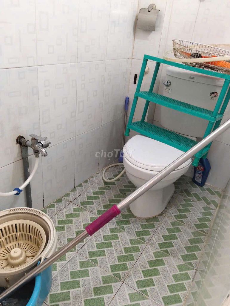 Rent two bedrooms with air conditioning. Six million near the market.