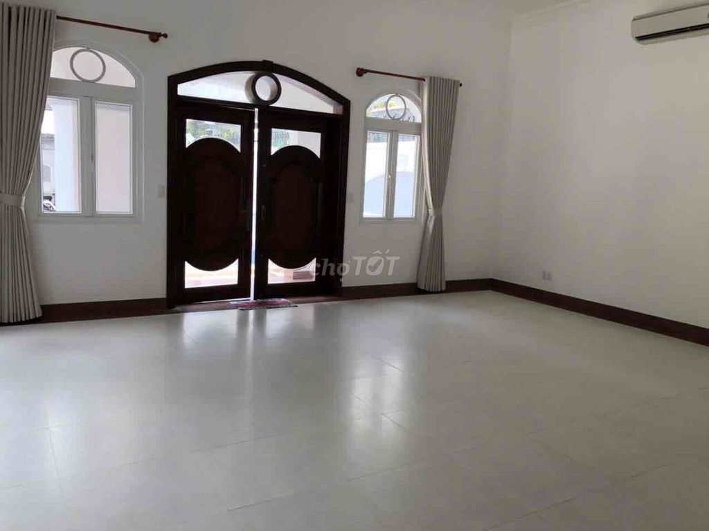 Rent the Thảo Điền district 2 area using 700 meters 2
