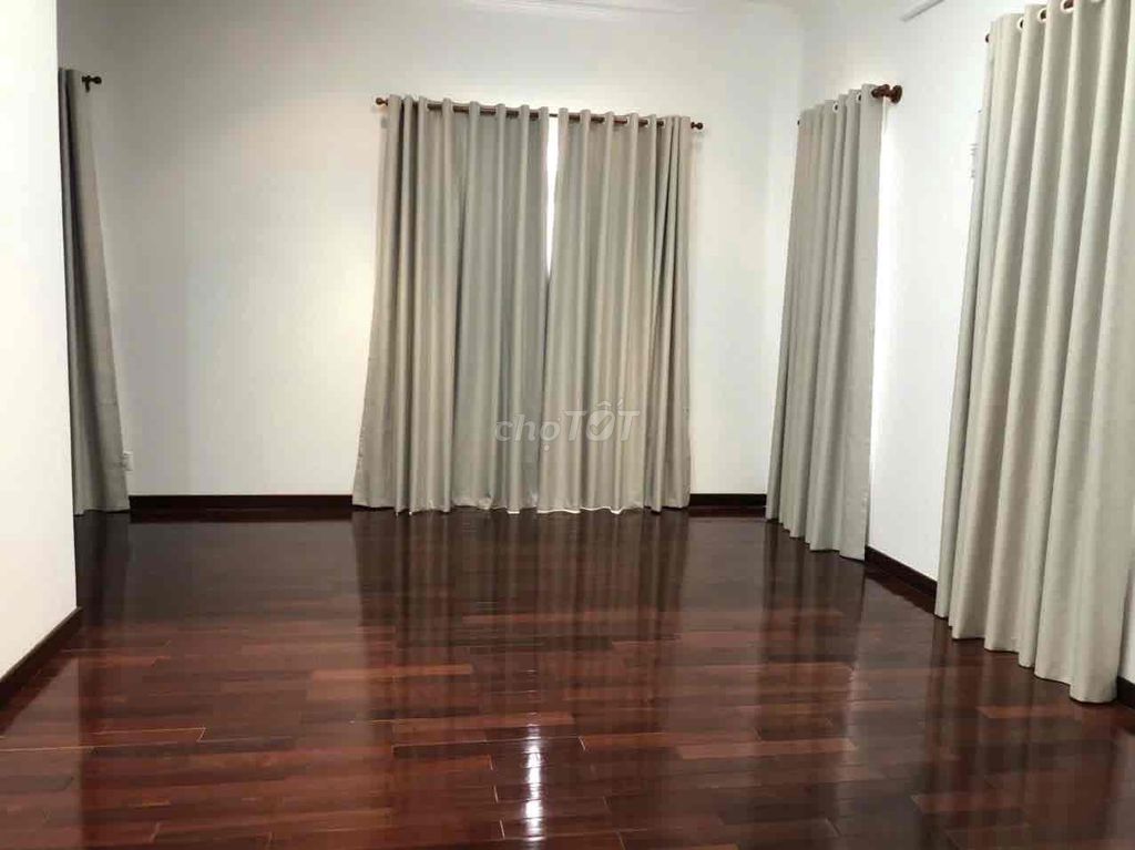 Rent the Thảo Điền district 2 area using 700 meters 2