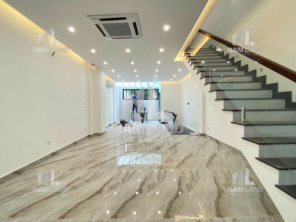 The new house for renting for the Three Great Streets is 40 million.