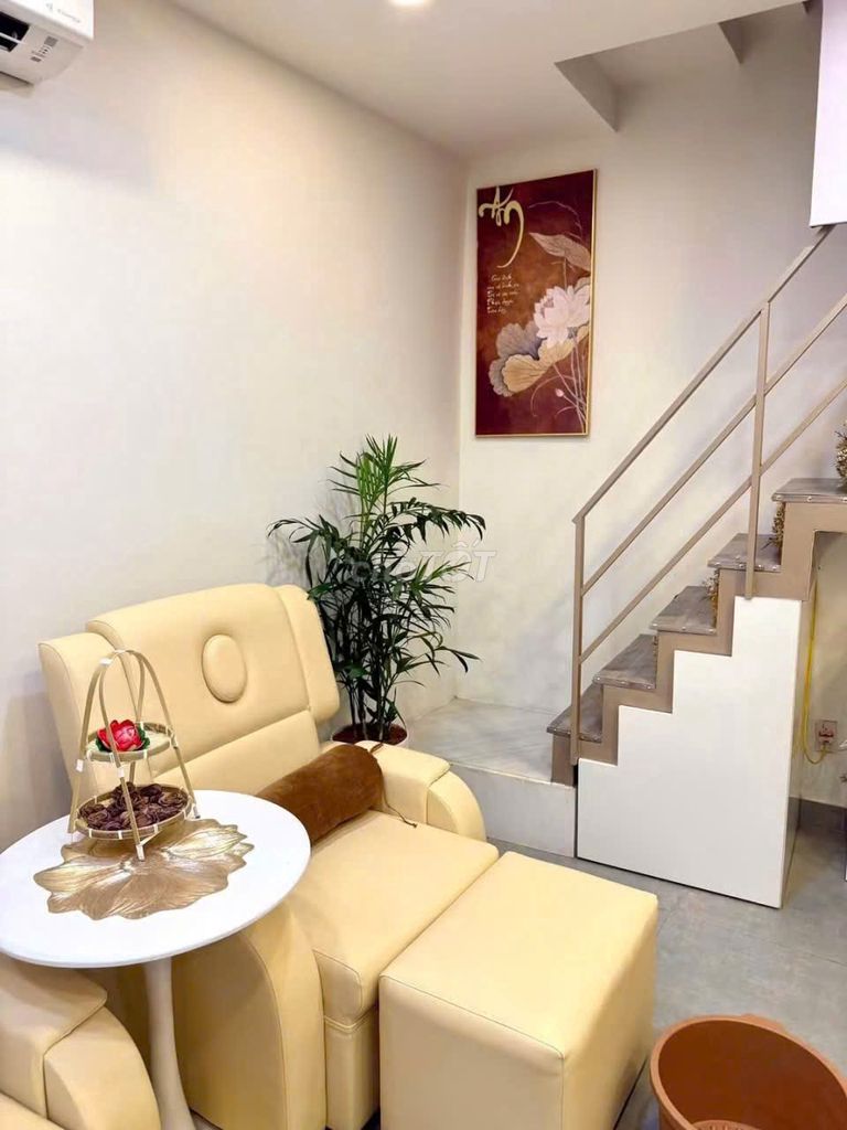 Nguyễn Thượng Hiền Bank Front 36 m2 bedroom 2