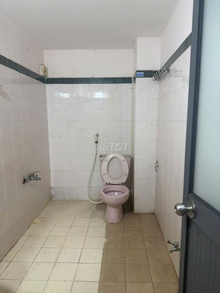 Rent a German Lavette through Lê Thị Hồng, 17 Gò Vấp
