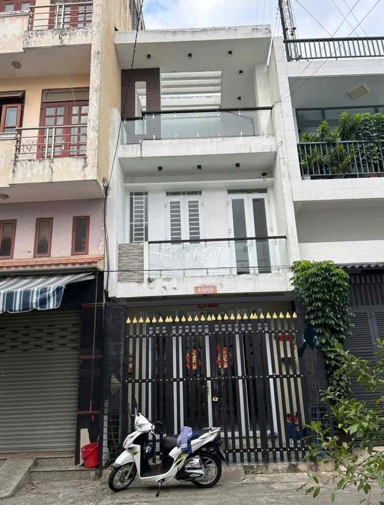 3 Cư Xá Phú Lâm B internal rooms