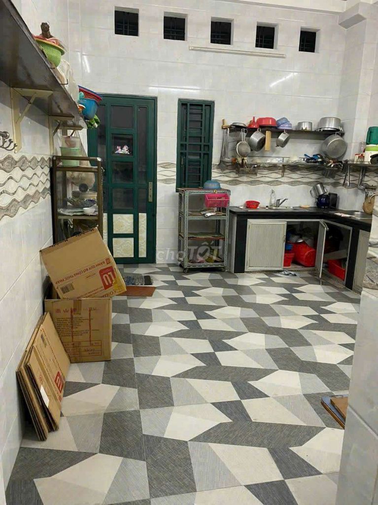 Renting the whole place right in Tân Quy, District 7