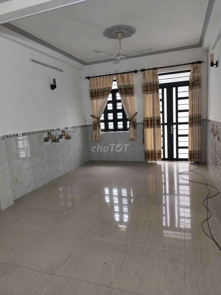 Renting the whole place right in Tân Quy, District 7