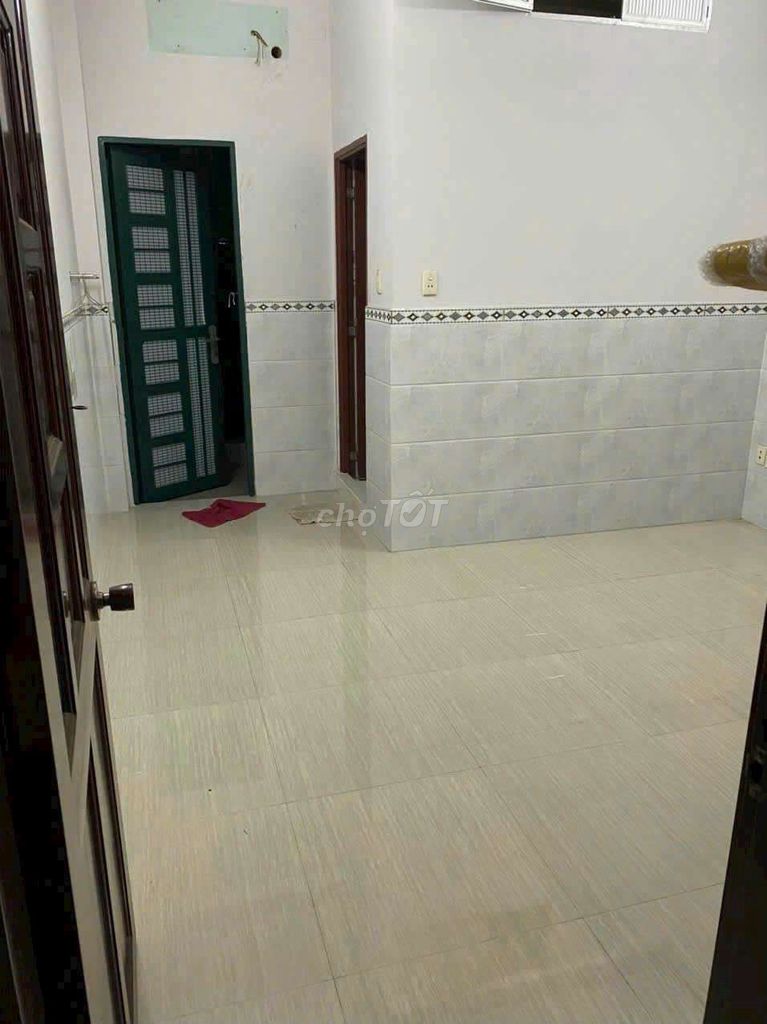 Renting the whole place right in Tân Quy, District 7