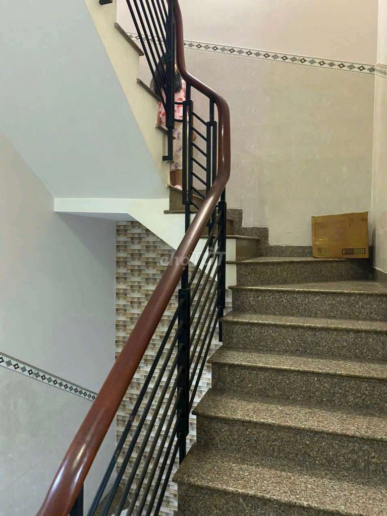 Renting the whole place right in Tân Quy, District 7